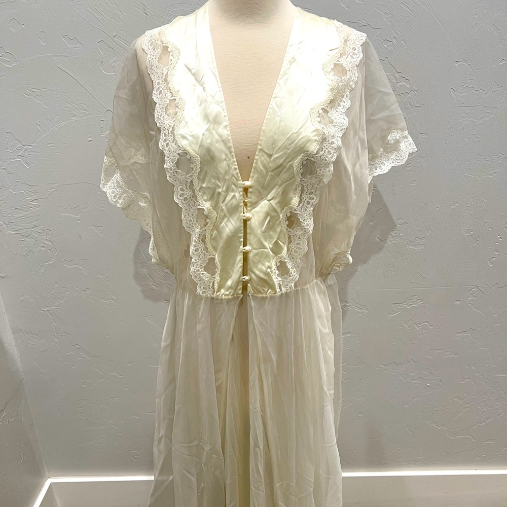 Vintage 1960s Val Mode Lingerie Nylon Chiffon Sheer 2-Piece Nightgown & Robe Set